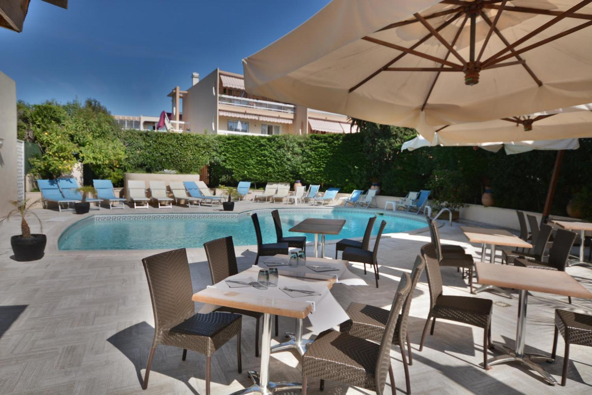 Hôtel Restaurant de la Mer Golfe-Juan Exterior foto