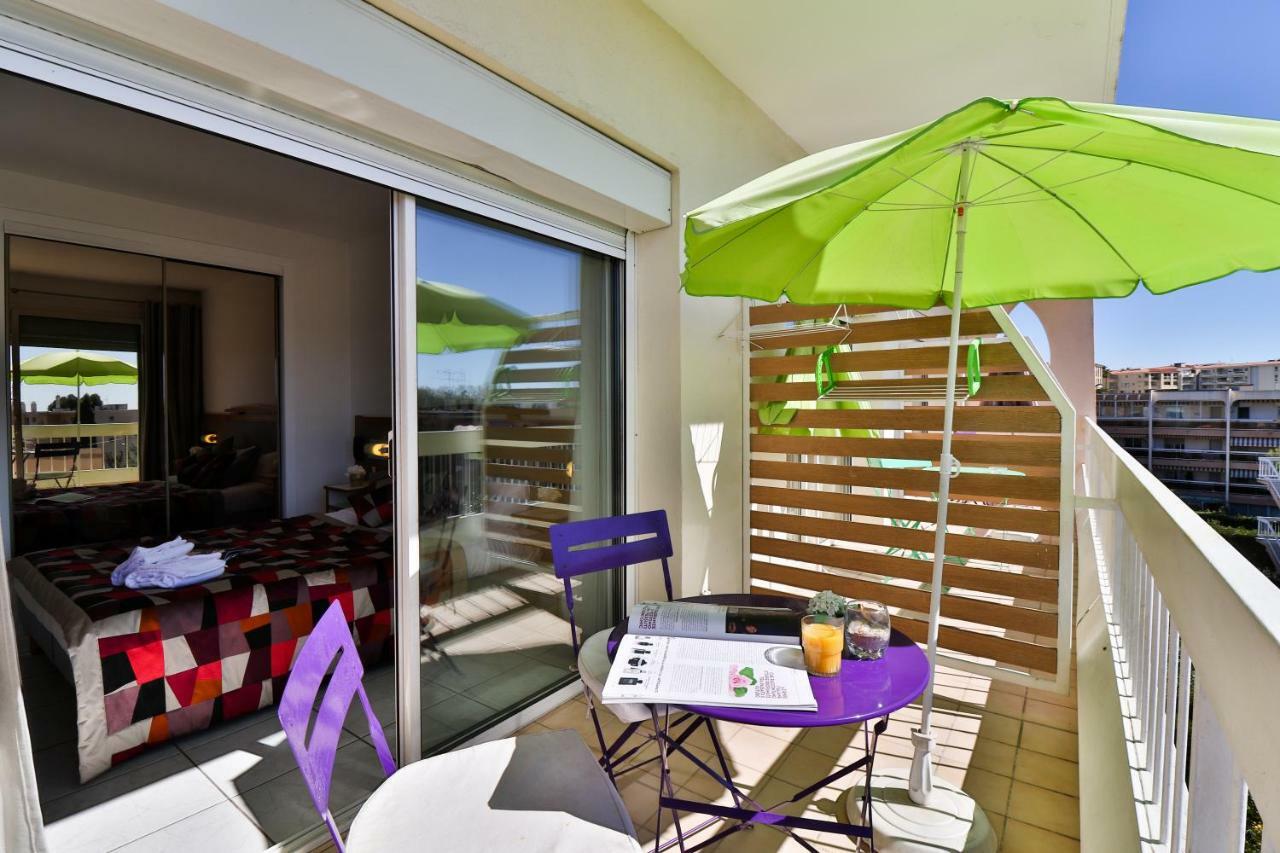 Hôtel Restaurant de la Mer Golfe-Juan Exterior foto